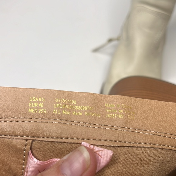 Sam & Libby western booties size 8.5 in ivory with 2” heel. - Picture 9 of 11